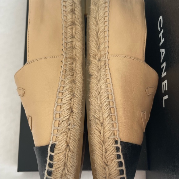 Authentic Chanel Lambskin Beige and Black Edpadrilles - Picture 8 of 11